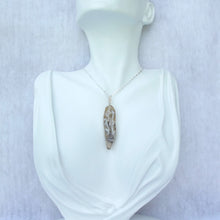 Load image into Gallery viewer, Agate Druzy Slice Necklace