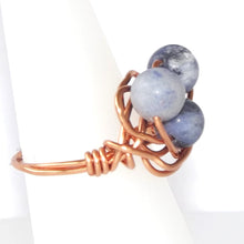 Load image into Gallery viewer, Sodalite &amp; Copper Ring - size 5.25