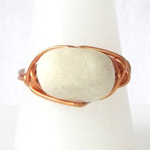 Load image into Gallery viewer, Stone &amp; Copper Ring - size 9.5