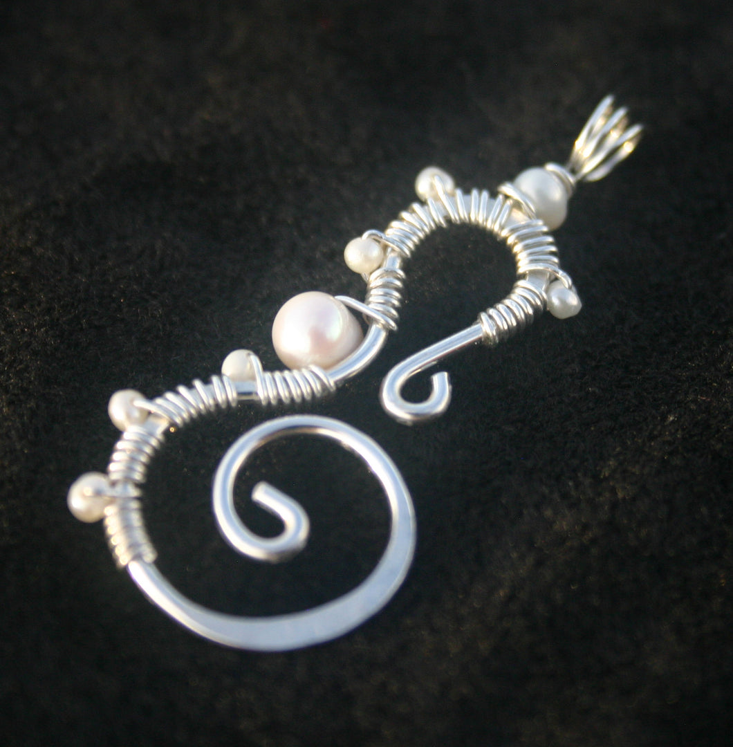 Seahorse - Sterling & Pearls (Medium)